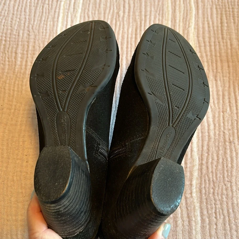 Black suede size 7 shoe boots.  GH Bass leather boots.  Side zipper closure. - Picture 6 of 6